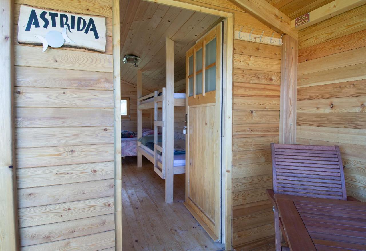 Camp The Sunrise Hill Hotel Pivka Exterior photo