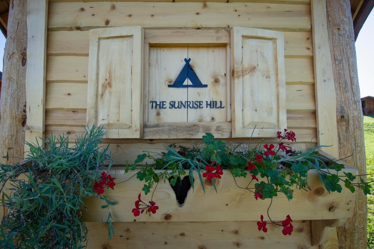 Camp The Sunrise Hill Hotel Pivka Exterior photo
