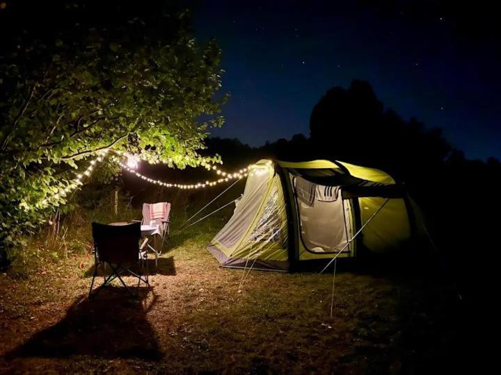 Camp The Sunrise Hill Hotel Pivka Exterior photo